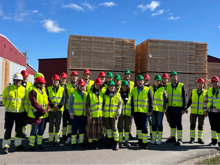 Politikerbesök på Kindasågen