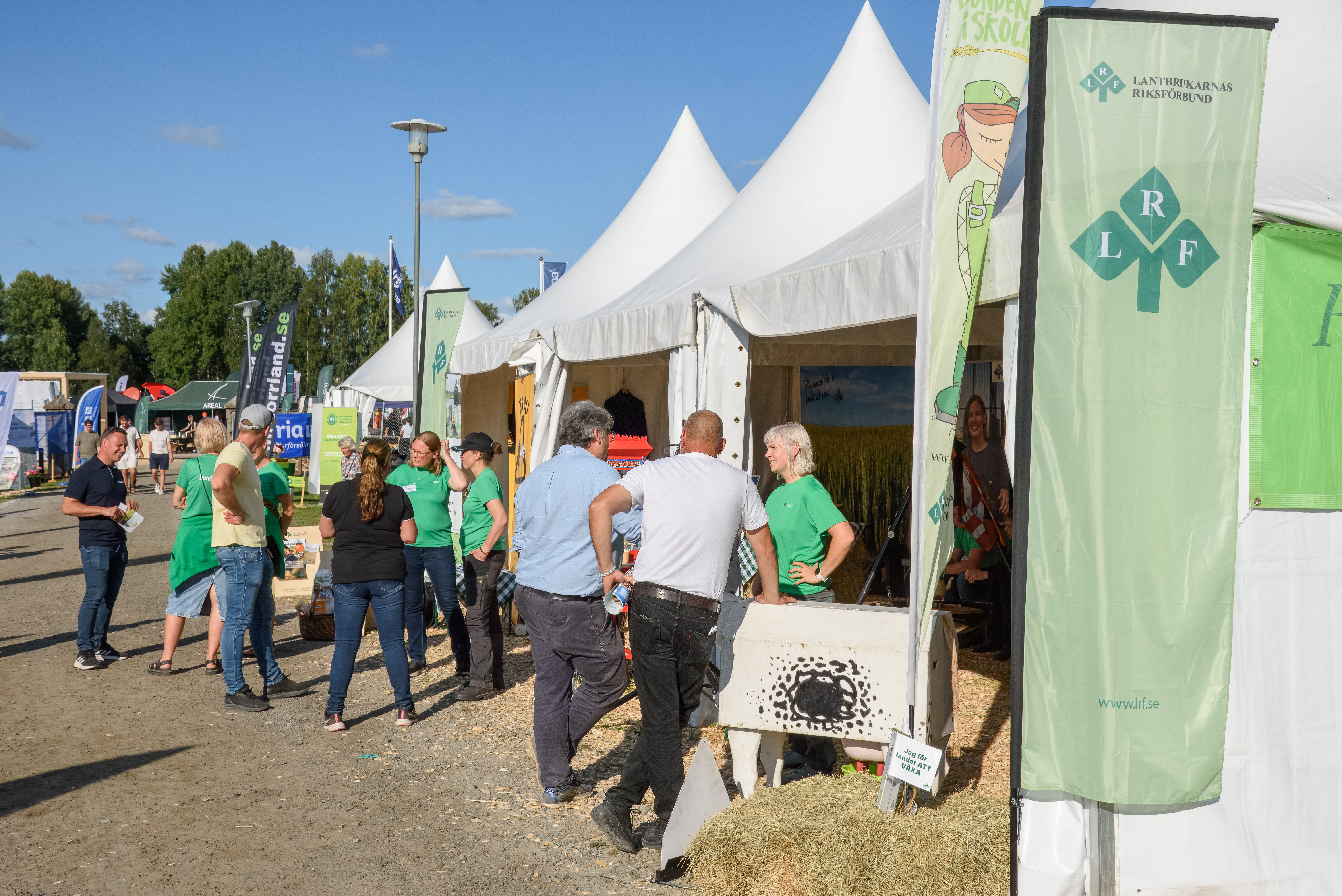 LRF tält på plats på Mittiamässan